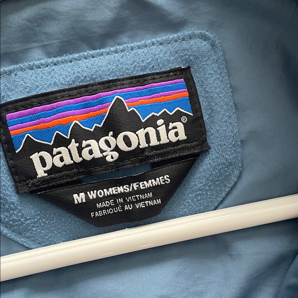 Patagonia Women's Quilted Jacket - Dusty Blue - Picture 2 of 4